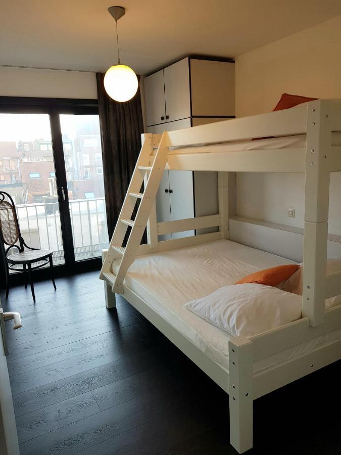 Modern Appartement Met Frontaal Zeezicht En Prive Parking Knokke-Heist Dış mekan fotoğraf
