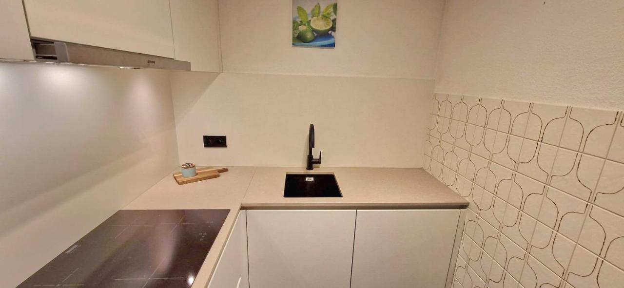 Modern Appartement Met Frontaal Zeezicht En Prive Parking Knokke-Heist Dış mekan fotoğraf